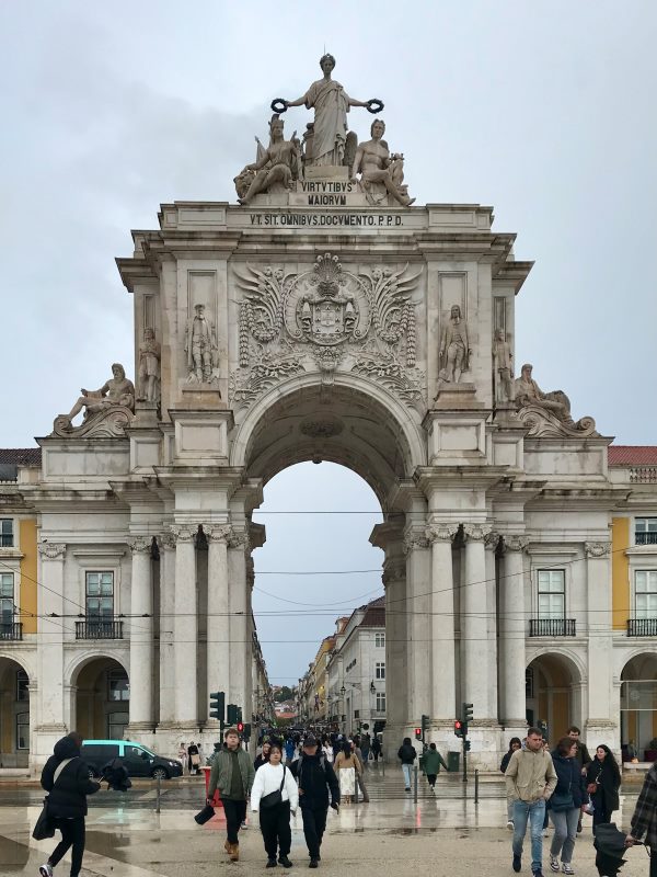 Arco Rua Augusta, 18. századi diadalív Lisszabon belvárosában, Portugália