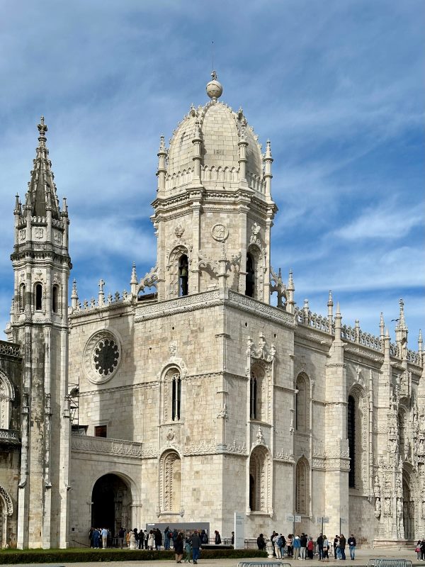 A Jerónimos-kolostor tornya és homlokzata, Belém, Lisszabon