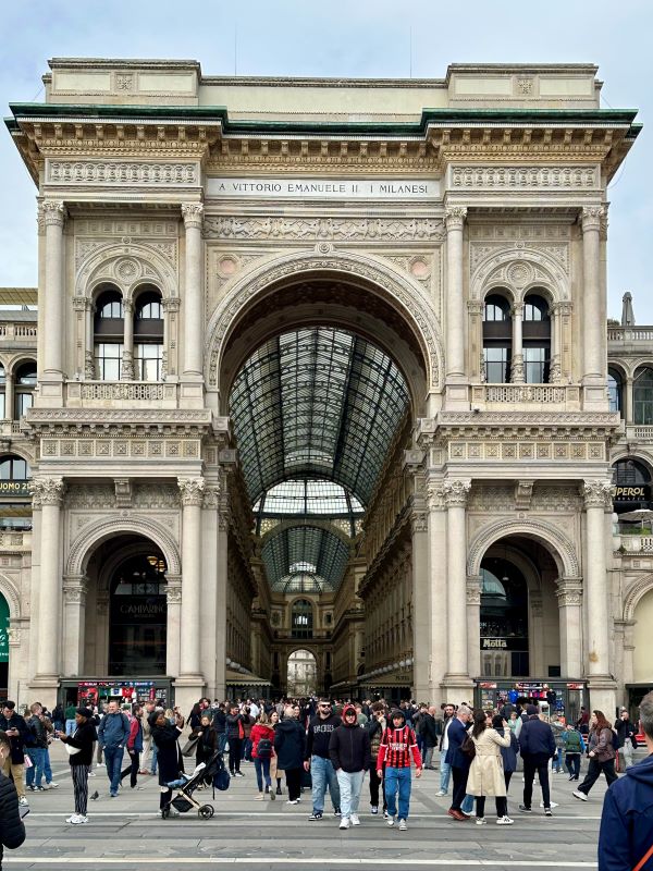 Galleria Vittorio Emanuele II., bevásárlóközpont Milánóban, Olaszország